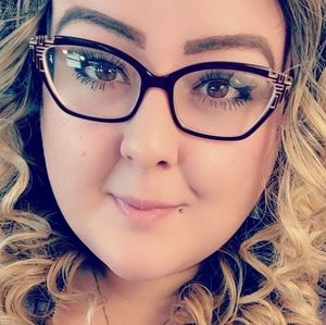 Meet your Posher, Diana